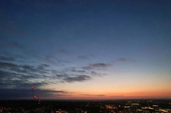 米尔顿 凯恩斯 2023年6月2日 日落后的英格兰米尔顿 凯恩斯市空中景观 — 图库照片