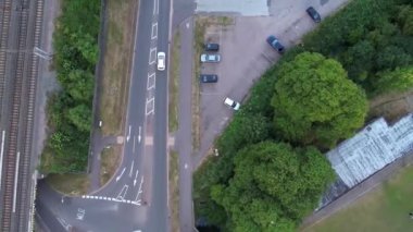 İngiltere 'nin merkezi Luton Şehri. Görüntü 4 Mart 2023 'te İHA' nın Şehir Merkezindeki Şehir Binaları 'nın üzerindeki kamerası ile çekildi. .