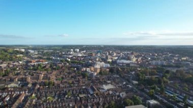 Central Bedford City 'nin en güzel hava görüntüsü. Şehir merkezindeki görüntü İHA 'nın 2 Ekim 2022' de Orta İrtifa 'dan çektiği kamerayla kaydedildi..