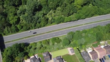 Luton İngiltere yakınlarındaki A6 Bedfordshire 'da İngiliz Köyü Barton Le Clay' in hava görüntüsü