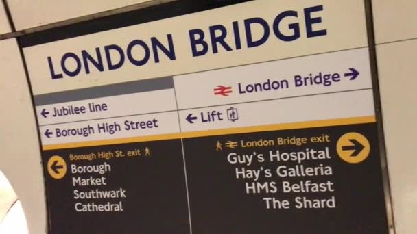 Estación Tren Metro Centro Londres Capital Inglaterra Gran Bretaña Metraje — Vídeo de stock