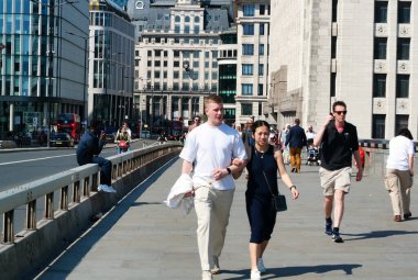 Londra, İngiltere, Birleşik Krallık - 4 Haziran 2023: Londra 'daki insanlar 