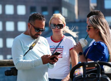 İngiltere 'nin orta Londra kenti Thames nehrinin kıyısında 4-Haziran-2023 tarihleri arasında 