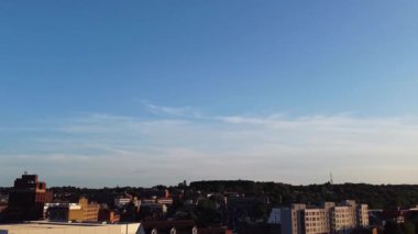 İngiltere 'nin Günbatımında En İyi Hava Görüntüsü, Yavaş Hareket Görüntüsü, Birleşik Krallık Luton Şehir Merkezi