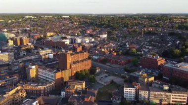 İngiltere 'nin Günbatımında En İyi Hava Görüntüsü, Yavaş Hareket Görüntüsü, Birleşik Krallık Luton Şehir Merkezi