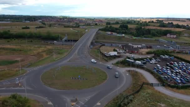 Luchtfoto Van Britse Snelwegen Met Snel Rijdend Verkeer Piektijd J11 — Stockvideo