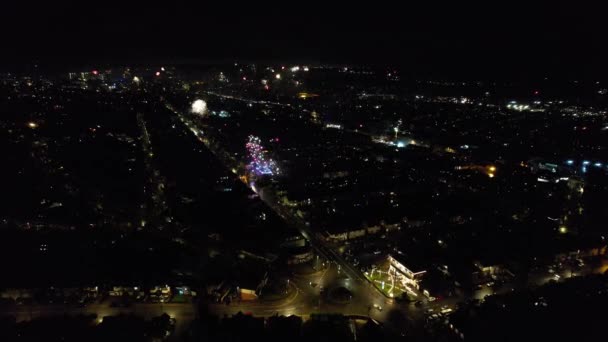 Belle Riprese Aeree Fuochi Artificio Dal Vivo Strade Illuminate Città — Video Stock