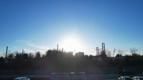 英格兰的路与交通卢顿镇 在英国多云的日子拍摄的 影像拍摄于2023年1月18日 — 图库视频影像