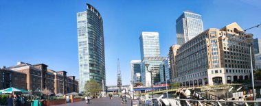 Londra, İngiltere, Birleşik Krallık - 8 Haziran 2023: Thames Nehri ve Londra Şehri 'nin panoramik manzarası