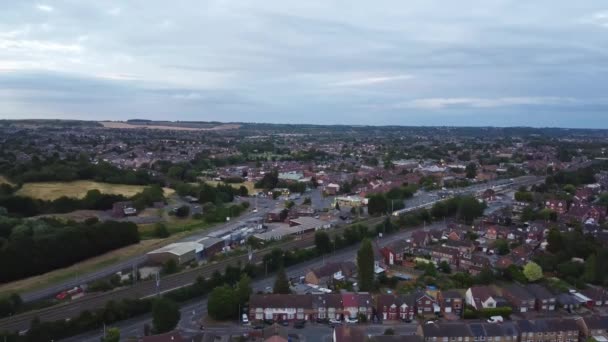 Fast Train Moving Tracks Sunset Time Luton Town England — Stock video