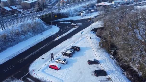 Kar Yağışından Sonra Ngiltere Nin Luton Şehrinin Yüksek Açılı Görüntüsü — Stok video