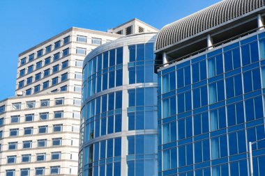 Londra, İngiltere, Birleşik Krallık - 8 Haziran 2023: Londra Canary Wharf 'taki binalar