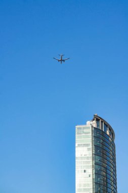 Londra, İngiltere, Birleşik Krallık - 8 Haziran 2023: Londra Canary Wharf 'taki binalar