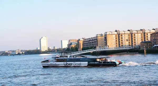 Londres Inglaterra Reino Unido Junio 2023 River Thames Canary Wharf —  Fotos de Stock