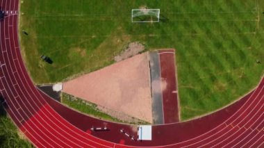 İngiltere 'nin Stockwood Park Luton şehrinde yer alan Playground Stadyumu' nun Hava Görüntüleri. Görüntü İHA 'nın Kamerasıyla 13 Haziran 2023' te kaydedildi.