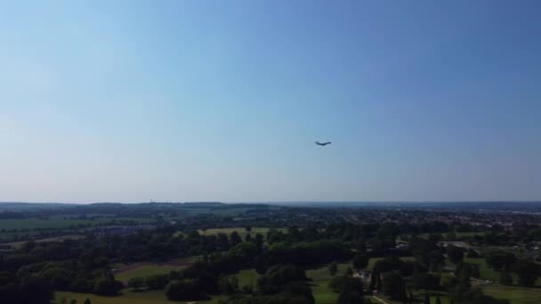 Samolot Zbliża Się Londynu Luton Airport Land Nagranie Zarejestrowano Czerwca — Wideo stockowe