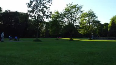 İngiltere 'nin Stockwood Park Luton şehrinin hava görüntüleri. Görüntü İHA 'nın Kamerasıyla 13 Haziran 2023' te kaydedildi.