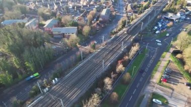 Bedford City kırsalından geçen tren raylarının görüntüleri. Görüntü, İHA 'nın Kamerasıyla 18 Ocak 2023' te kaydedildi.