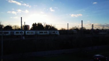 Bedford City kırsalından geçen tren raylarının görüntüleri. Görüntü, İHA 'nın Kamerasıyla 18 Ocak 2023' te kaydedildi.