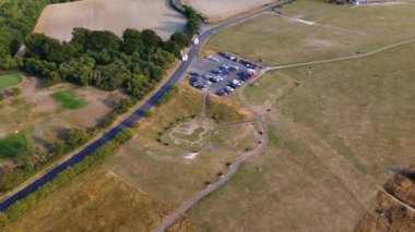 Dunstable Downs, İngiltere 'deki planör uçakları sahada.
