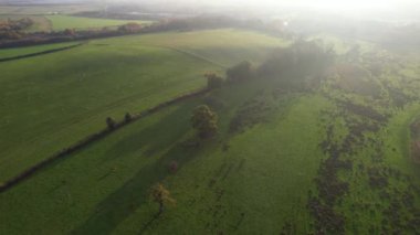 İngiltere 'nin St. Albans kentindeki İngiliz Manzarası ve Kırsal Bölgesi Güzel Hava Görüntüsü