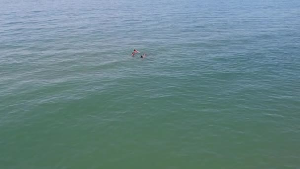 Beautiful Aerial Slow Motion Beach Bournemouth City Люди Тішаться Гарячою — стокове відео