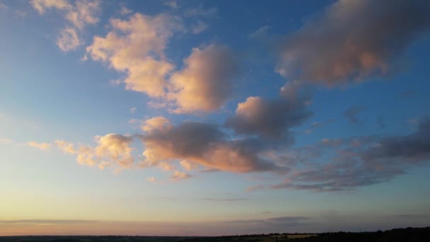 Sharpenhoe Clappers Üzerindeki Dramatik Bulutların Yüksek Açılı Görüntüsü Luton Ngiltere — Stok video