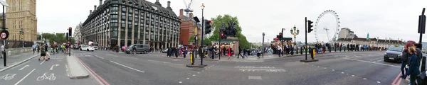Låg Vinkel Över Upptagen Centrala London City Och Road Med — Stockfoto