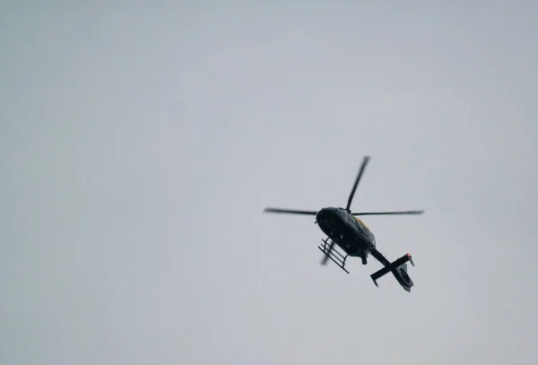 Лондон Англия Великобритания Июня 2023 Года Полицейский Вертолет Воздухе — стоковое фото