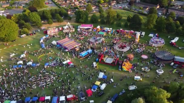 Högvinkelfilm Public Funfair Held Lewsey Public Park Luton Med Fri — Stockvideo