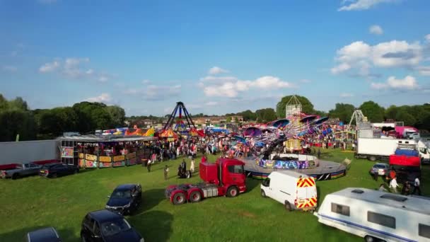 High Angle Footage Public Funfair Tenue Lewsey Public Park Luton — Video
