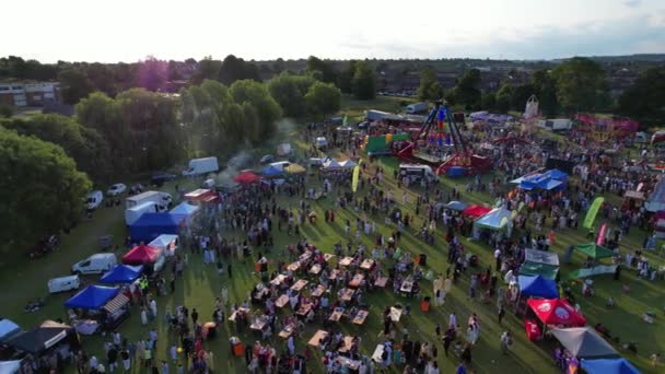 High Angle Footage Public Funfair Celebrado Lewsey Public Park Luton — Vídeo de stock