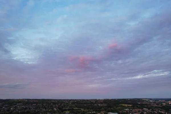 英国卢顿 2023年7月3日 卢顿市上空的橙色日落景观 — 图库照片