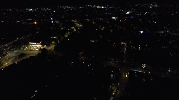 英格兰中卢顿市夜间高角镜头 启明市中心于2023年7月8日午夜被无人驾驶相机拍摄 — 图库视频影像