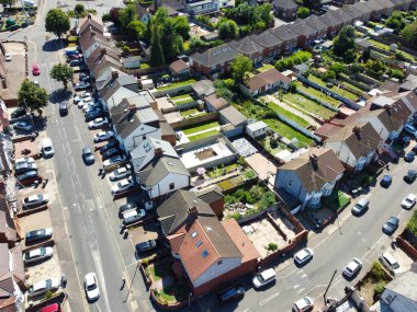 Luton şehrinin yüksek açılı görüntüsü. Görüntü İHA 'nın Kamerasıyla 7 Temmuz 2023' te çekildi.