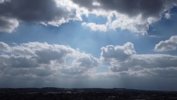 Nagranie Chmur Błękitnym Niebie — Wideo stockowe