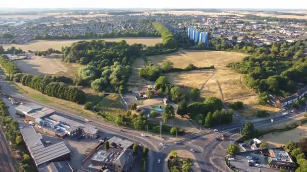 Luton City Traffic Leagrave Station 사이트 2022 Drone 카메라로 촬영되었다 — 비디오