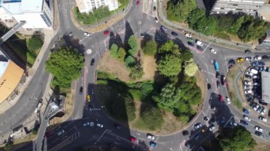 İngiltere 'nin Hemel Hempstead kasabasındaki River Side ve Boats' ın hava görüntüleri. 19 Ağustos 2022 'de Drone' un Kamerası ile yakalanmış.