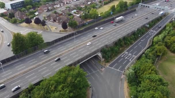 英国英格兰Luton 2022年7月31日 英国高速公路的高角视图 — 图库视频影像