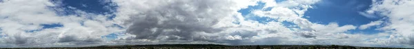 Blick Aus Der Vogelperspektive Auf Dramatische Wolken Und Den Himmel — Stockfoto