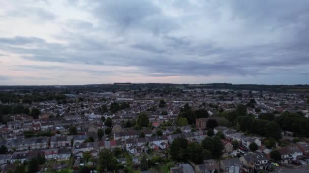 Hochwinkelaufnahme Von Wolken Und Himmel Über Der Englischen Stadt Luton — Stockvideo