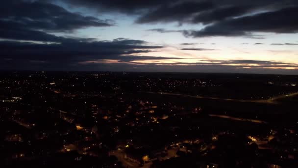 Noční Letecký Pohled Osvětlené Město Silnice — Stock video
