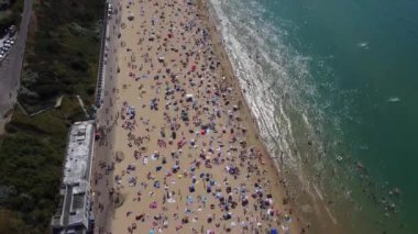 İngiltere, İngiltere, BOURNEMOUTH - 18 AĞUSTOS 2022: Bournemouth Plajında Yavaş Mo