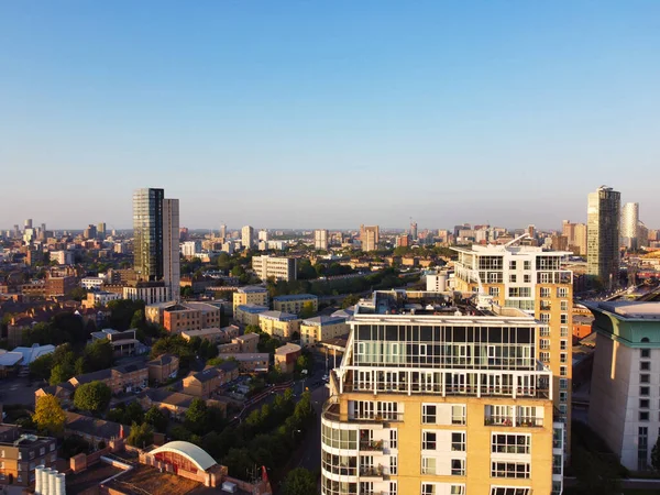Ngiltere Nin Orta Londra Şehrindeki Canary Wharf Binalarının Yüksek Açılı — Stok fotoğraf