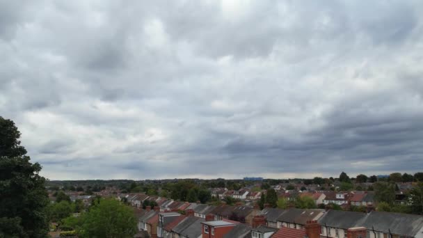 High Angle View Fast Moving Dramatic Clouds Sky Luton City — Vídeo de Stock