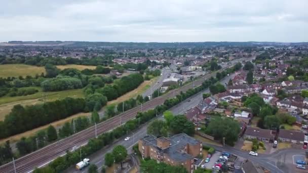 2022年7月22日 イギリス ルトン市の北地区の空中ビュー ドローンカメラで撮影された映像 — ストック動画