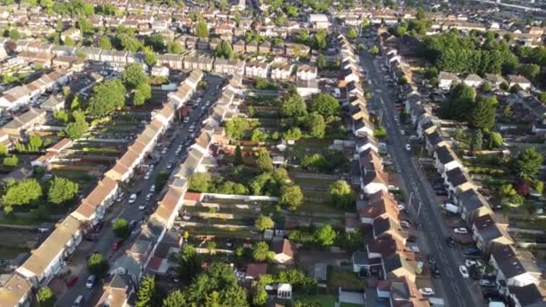 英国卢顿住宅区的空中拍摄 2022年5月7日与Drone相机合影 — 图库视频影像