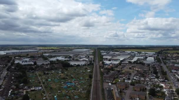 Luton Şehrinin Demiryolu Raylı Hava Görüntüleri Ngiltere Temmuz 2023 Kamerasıyla — Stok video