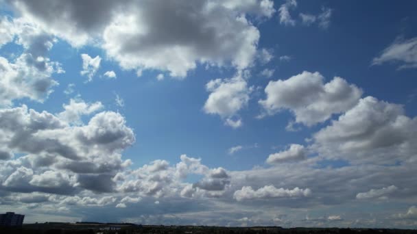 劇的な雲とスカイ イングランド — ストック動画