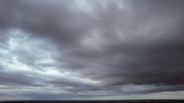 Czarne Chmury Nad Luton City Podczas Zachodu Słońca — Wideo stockowe
